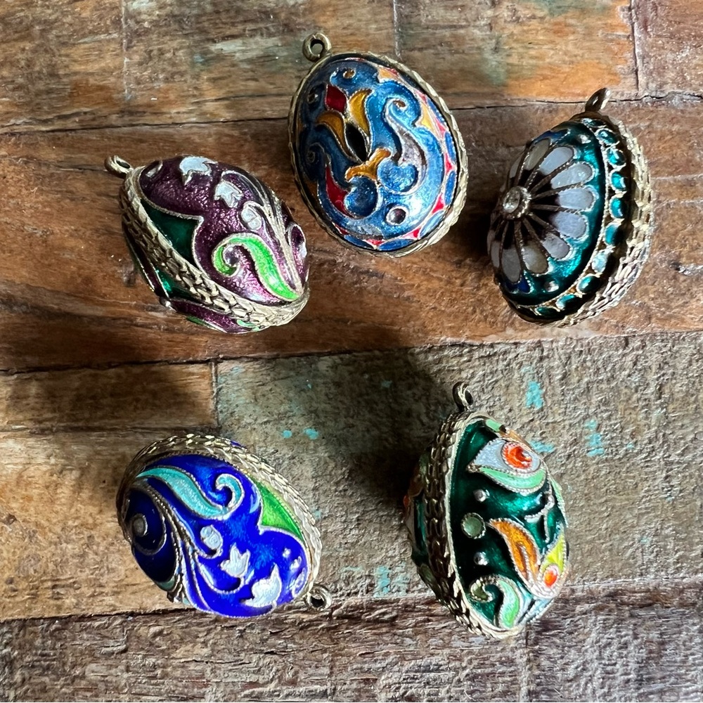 5 Antique Russian Imperial Filigree Enamel Silver Egg Pendant Charms - Picture 10 of 11